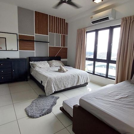 Adore Homestay@Emira Seksyen 13 Shah Alam, Msu, Stadium, Aeon Mall ภายนอก รูปภาพ
