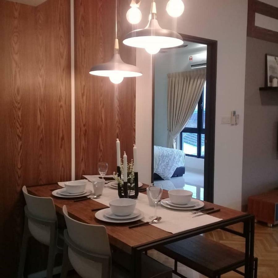 Adore Homestay@Emira Seksyen 13 Shah Alam, Msu, Stadium, Aeon Mall ภายนอก รูปภาพ